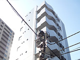 東京都台東区8階建てマンションの写真